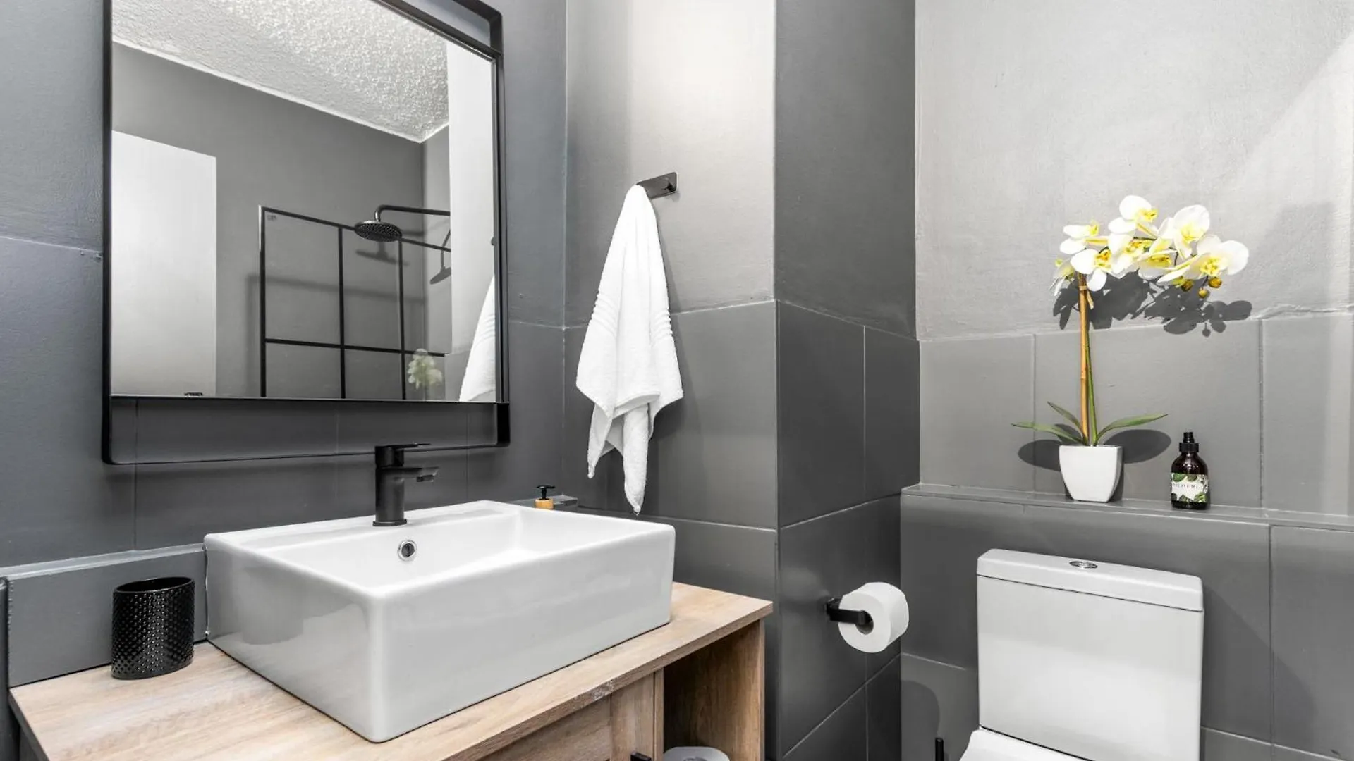 Garden Studio 107 By Host Agents Cape Town 0*,